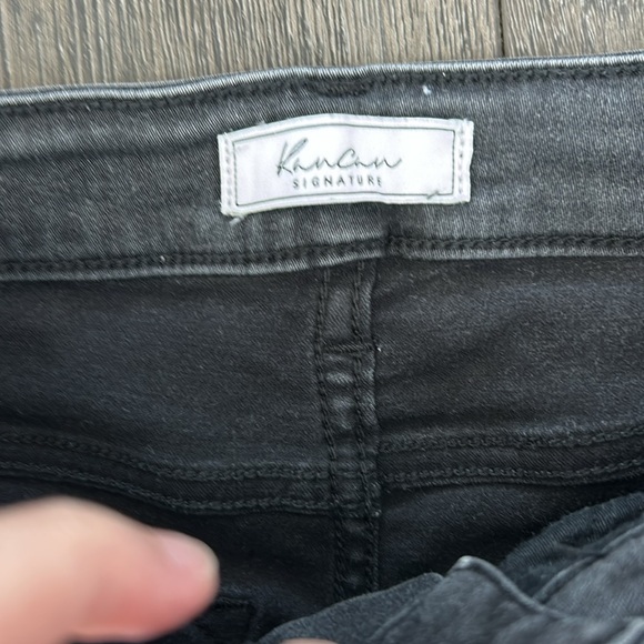 Distressed Kancan high-rise skinny jeans - Picture 2 of 5